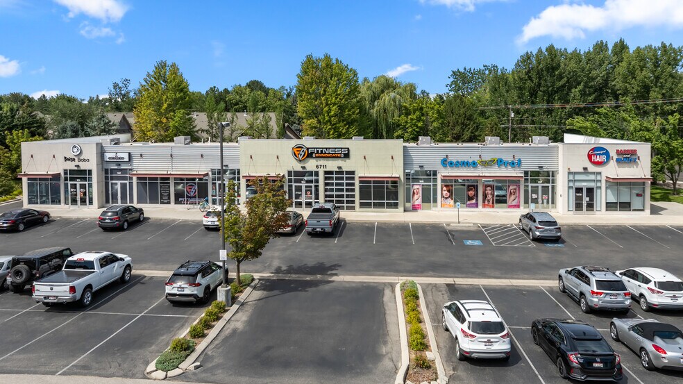 More Photos Of 6711 N Glenwood St, Garden City General Retail For Sale