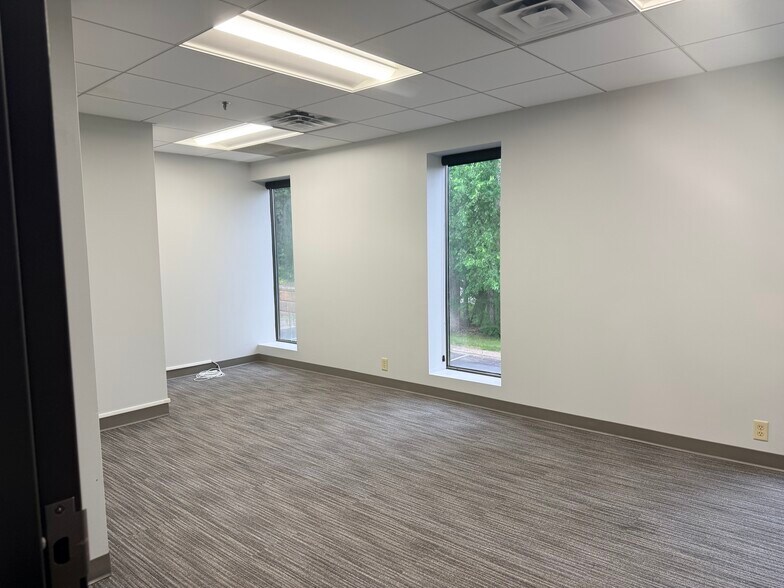 More Photos Of 610 N Ottawa Ave, Golden Valley Loft Creative Space For Lease