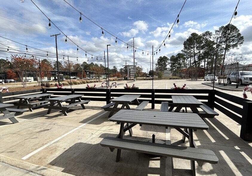 More Photos Of 8410 Line Ave, Shreveport Unknown For Lease