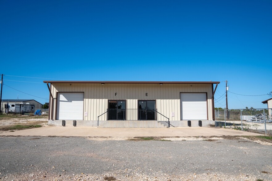 Primary Photo Of 2550 County Road 279, Leander Freestanding For Lease