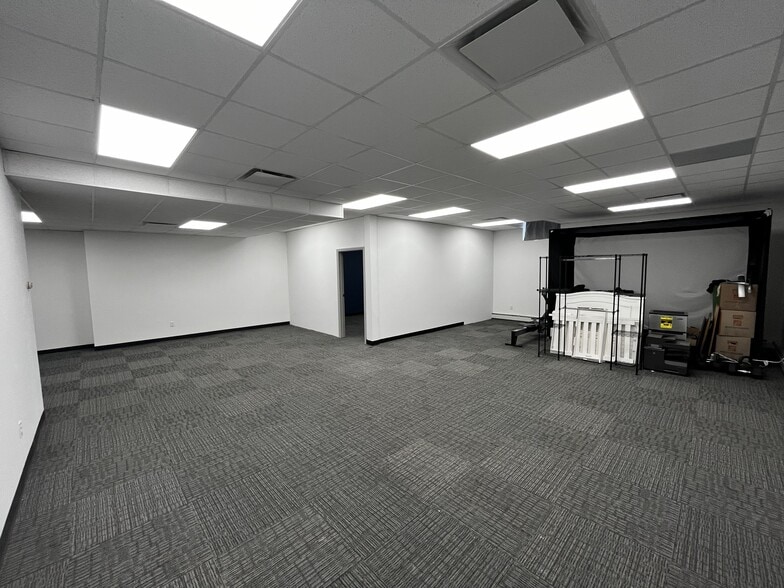 More Photos Of 205 Main St, Chatham Office For Lease