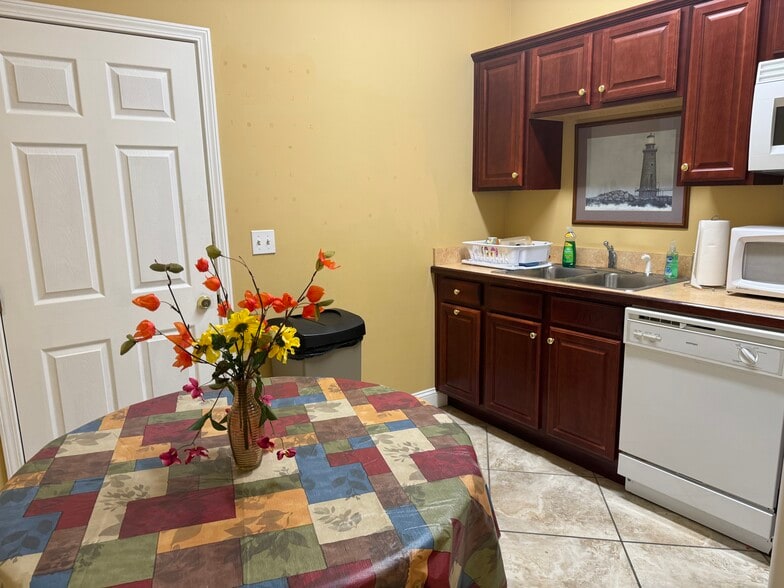 More Photos Of 2802 N 5th St, Saint Augustine Medical For Sale