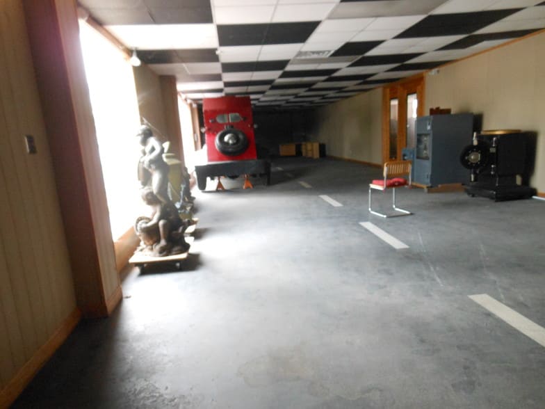 More Photos Of 737 N Magnolia Ave, Ocala Distribution For Sale