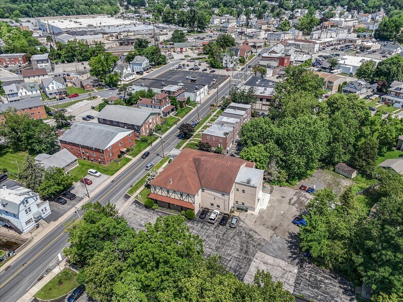 More Photos Of 61 S Morton Ave, Morton Medical For Lease