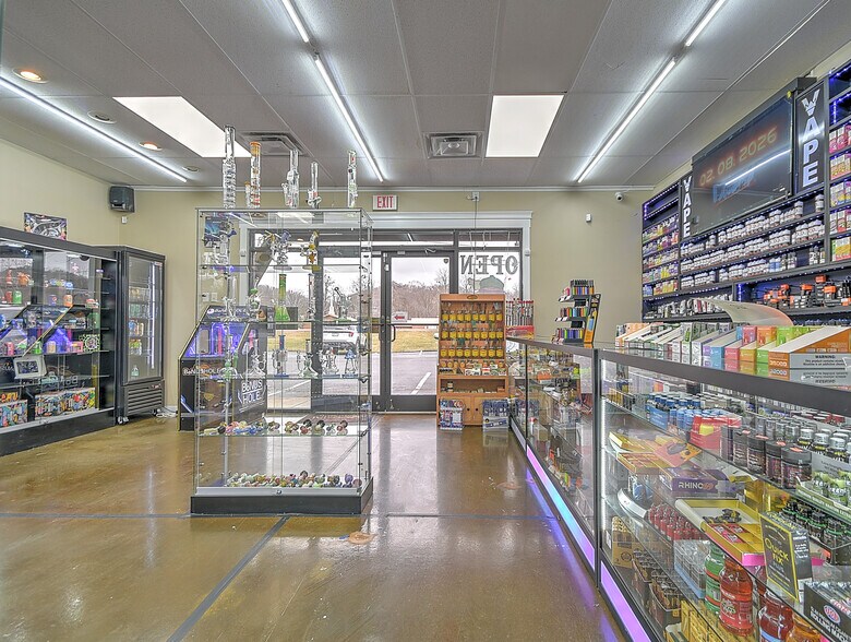 More Photos Of 1201 Highway 19E, Elizabethton Storefront Retail Office For Sale
