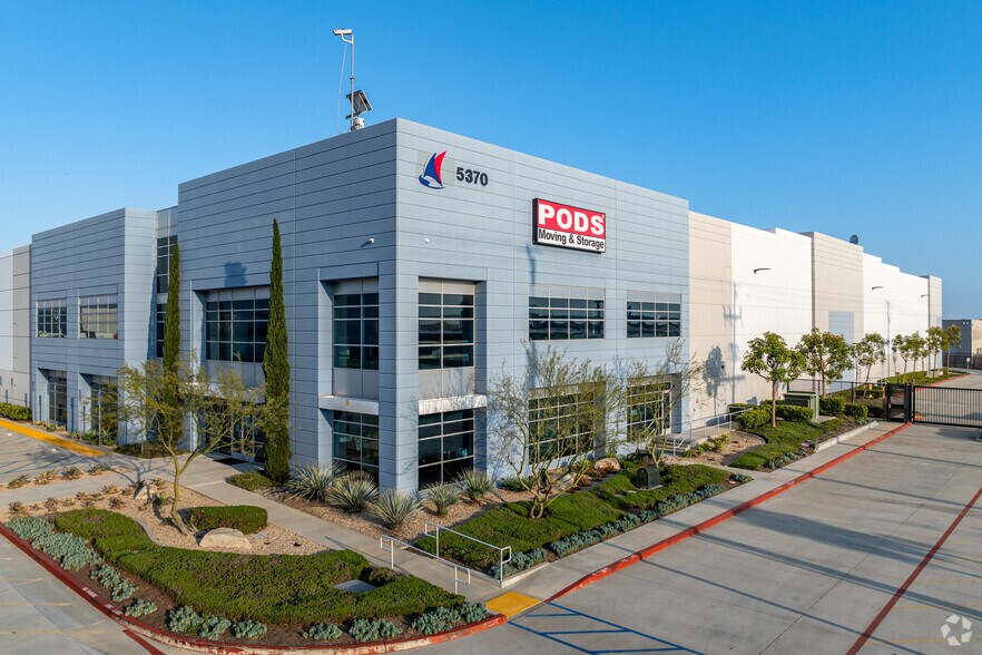 Primary Photo Of 5370 S Boyle Ave, Vernon Distribution For Lease