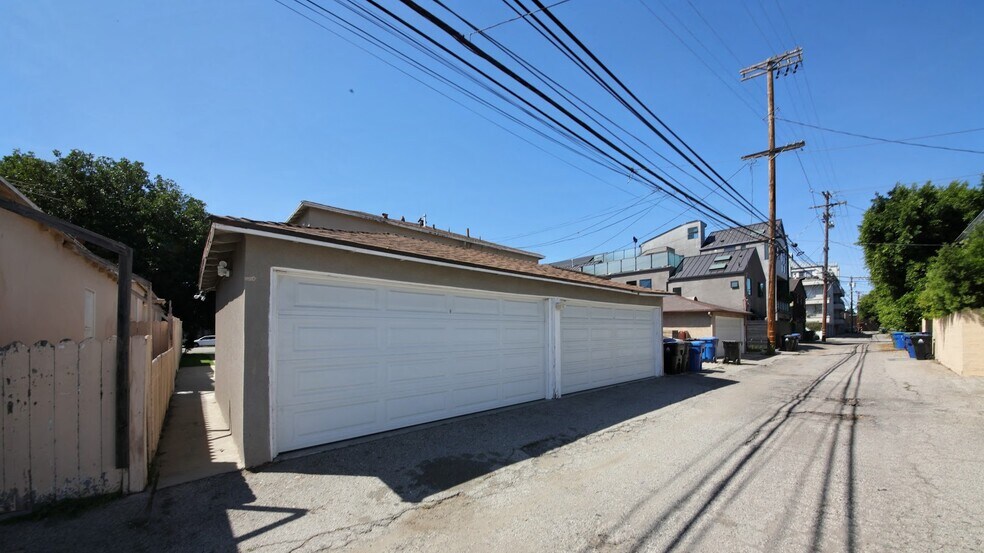More Photos Of 2620 S Barrington Ave, Los Angeles Apartments For Sale