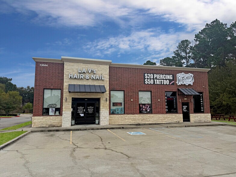 More Photos Of 13044 Grant Rd, Cypress General Retail For Sale
