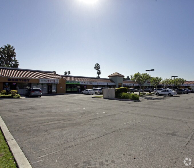 Primary Photo Of 9240 Garden Grove Blvd, Garden Grove Unknown For Lease