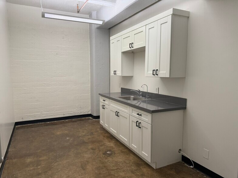More Photos Of 316 W 2nd St, Los Angeles Loft Creative Space For Lease