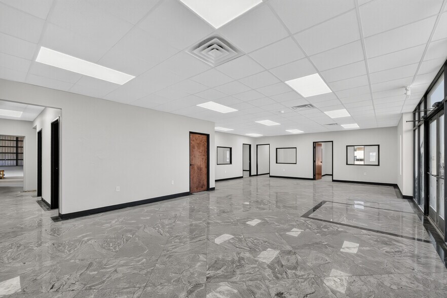 More Photos Of 16697 W Basin St, Odessa Industrial For Lease
