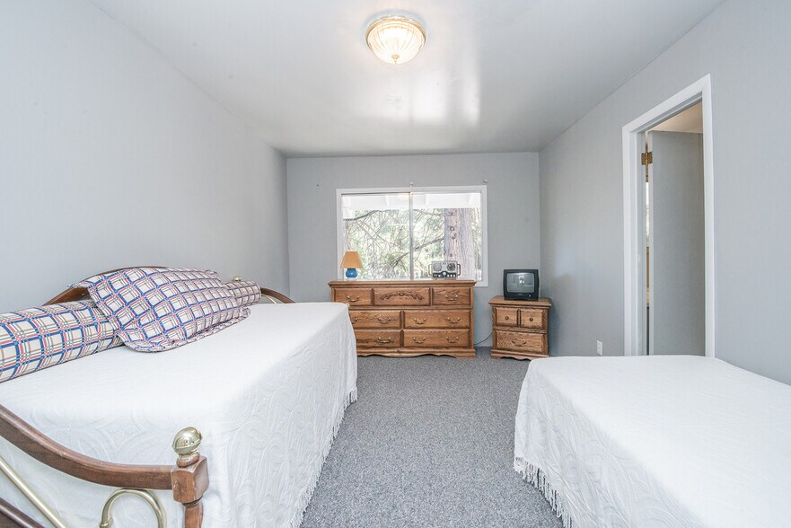 More Photos Of 590 Airport Road, Trinity Center Lodge Meeting Hall For Sale