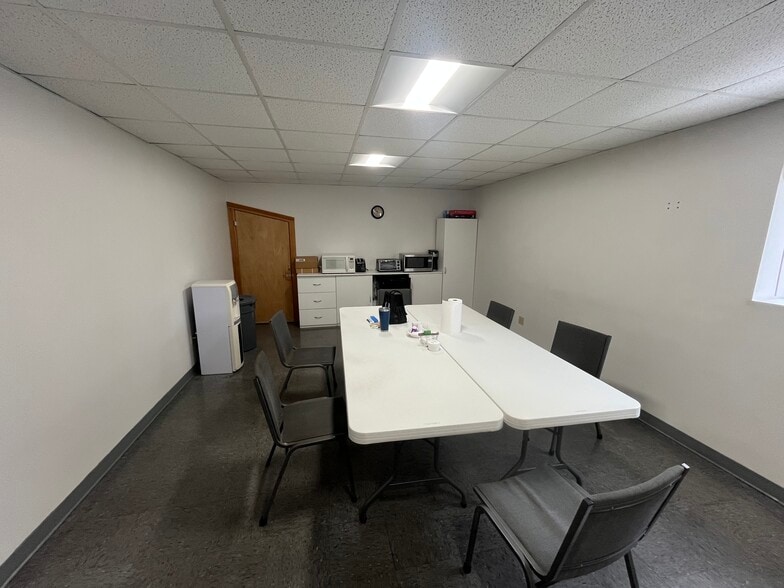 More Photos Of 19 Pomerleau St, Biddeford Industrial For Lease