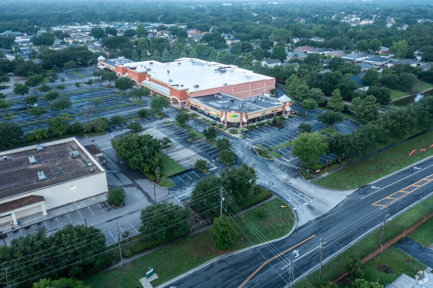 More Photos Of 1410-1466 Rock Springs Rd, Apopka Storefront For Lease