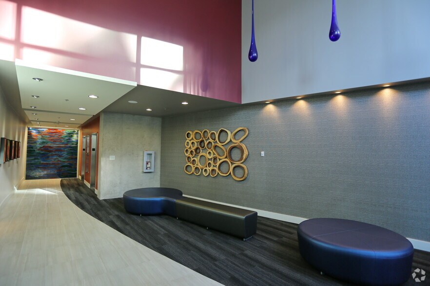 More Photos Of 989 112th Ave NE, Bellevue Apartments For Lease