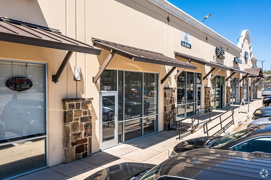 More Photos Of 6422 Babcock Rd, San Antonio Freestanding For Lease