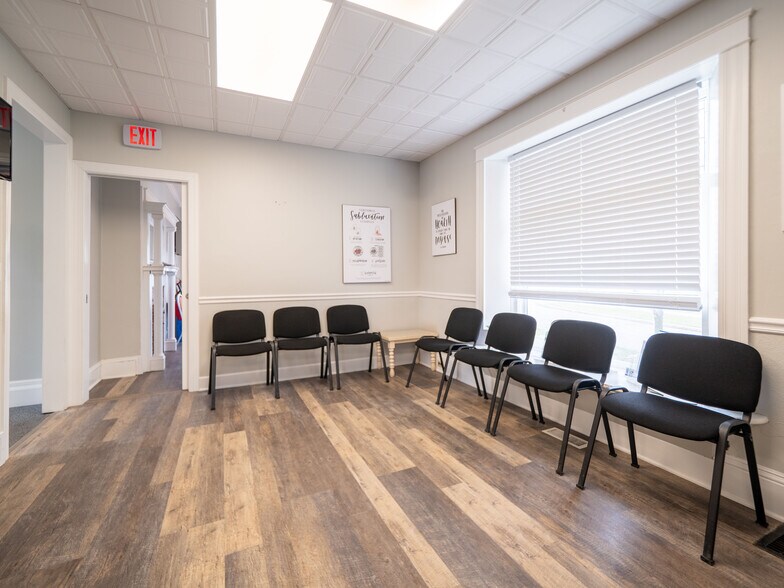 More Photos Of 1367 W Ridge Rd, Rochester Office For Sale