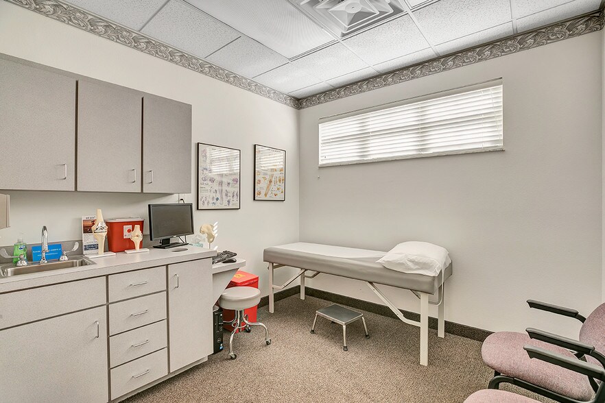 More Photos Of 2300 SE 17th St, Ocala Medical For Lease