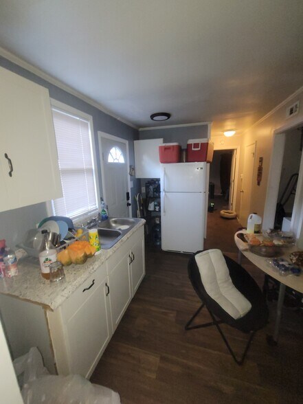 More Photos Of 1458 W 32nd St, Indianapolis Apartments For Sale