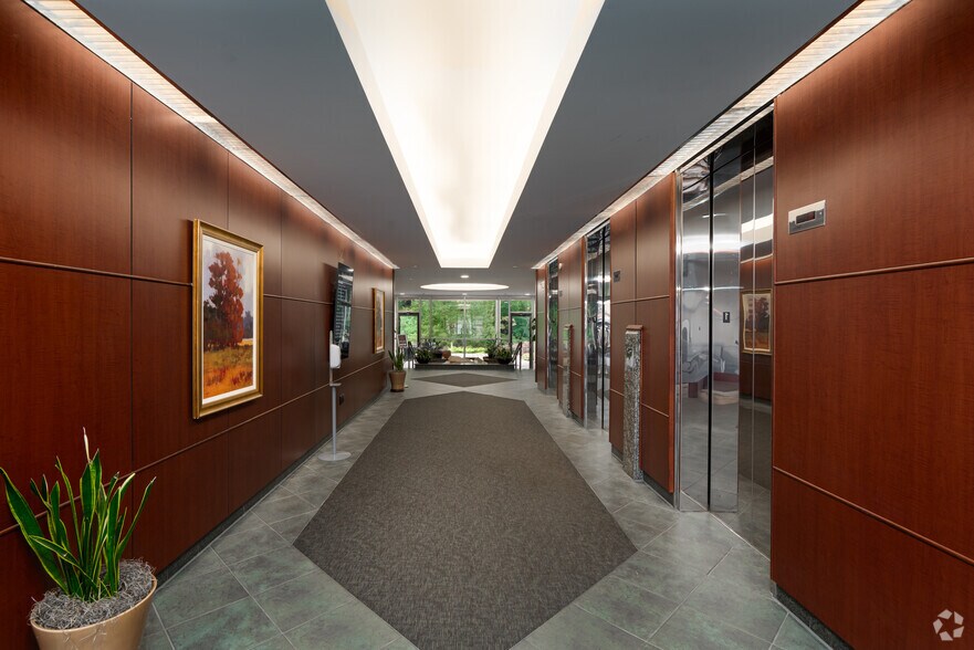 More Photos Of 7501 Boulder View Dr, North Chesterfield Unknown For Lease