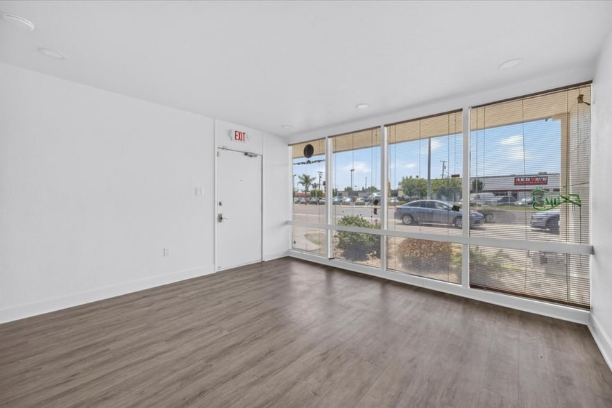 More Photos Of 28-40 E Minarets Ave, Pinedale Medical For Lease