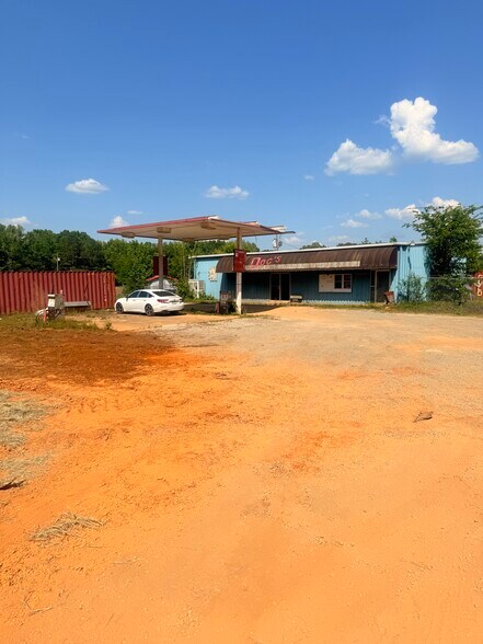 More Photos Of 24546 AL Highway 14, Aliceville Flex For Sale