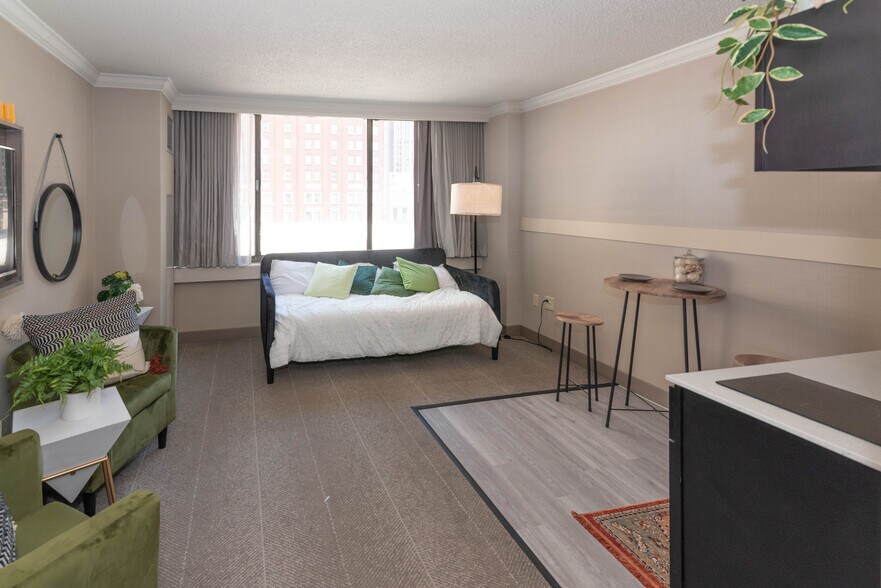 More Photos Of 101 W Fayette St, Baltimore Apartments For Sale