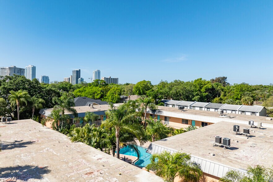 More Photos Of 1405 S Lorenzo Ave, Tampa Apartments For Sale