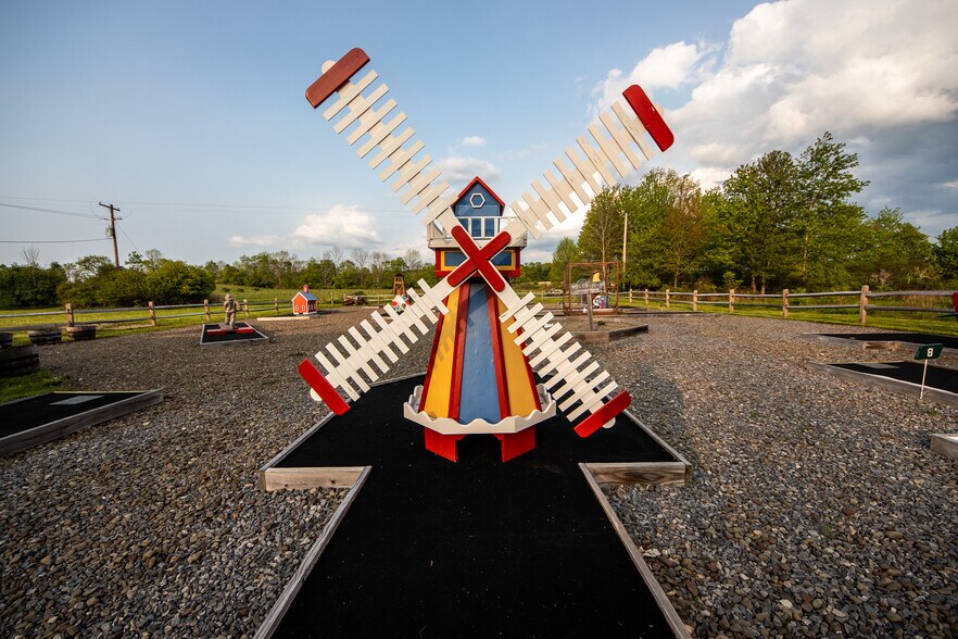 More Photos Of 1364 County Highway 12 rd, Mount Vision Storefront For Sale