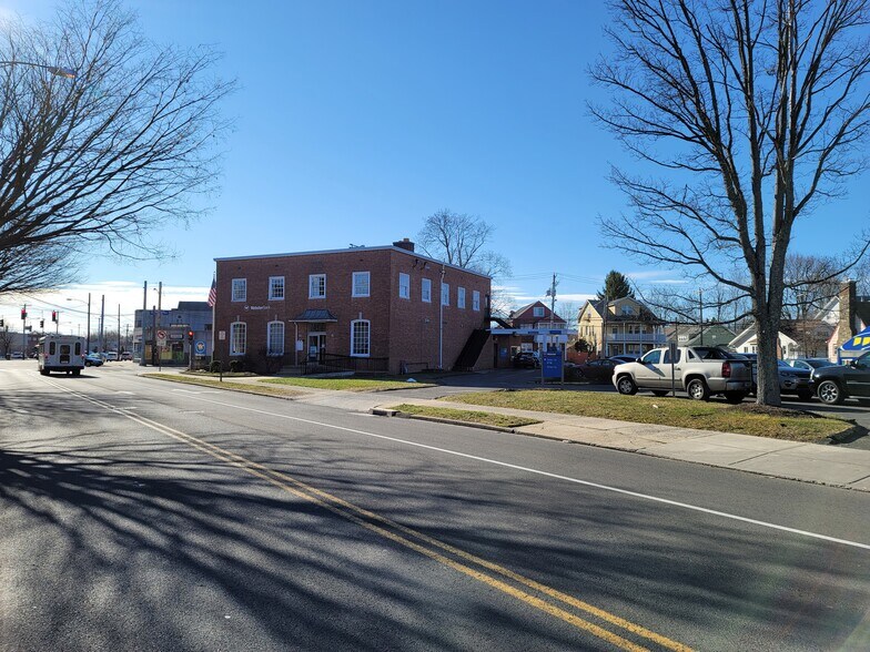 More Photos Of 20 Circular Ave, Hamden Office For Sale