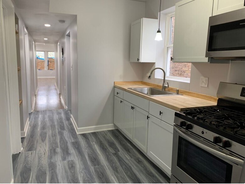 More Photos Of 1721 W 65th St, Chicago Apartments For Sale