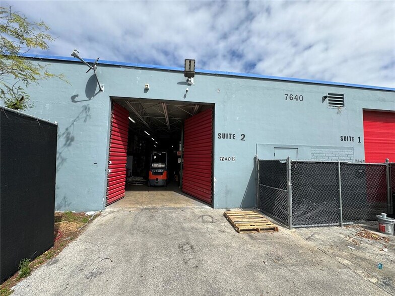 More Photos Of 7640 NW 36th Ave, Hialeah Warehouse For Sale