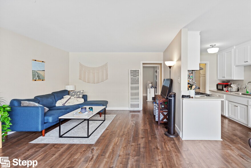 More Photos Of 1142-1148 E 1st St, Long Beach Apartments For Sale