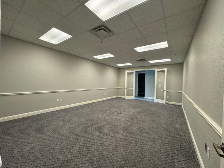 More Photos Of 3900 S Stonebridge Dr, McKinney Office For Lease