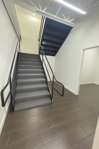 More Photos Of 7500 TPC Blvd, Orlando Flex For Sale