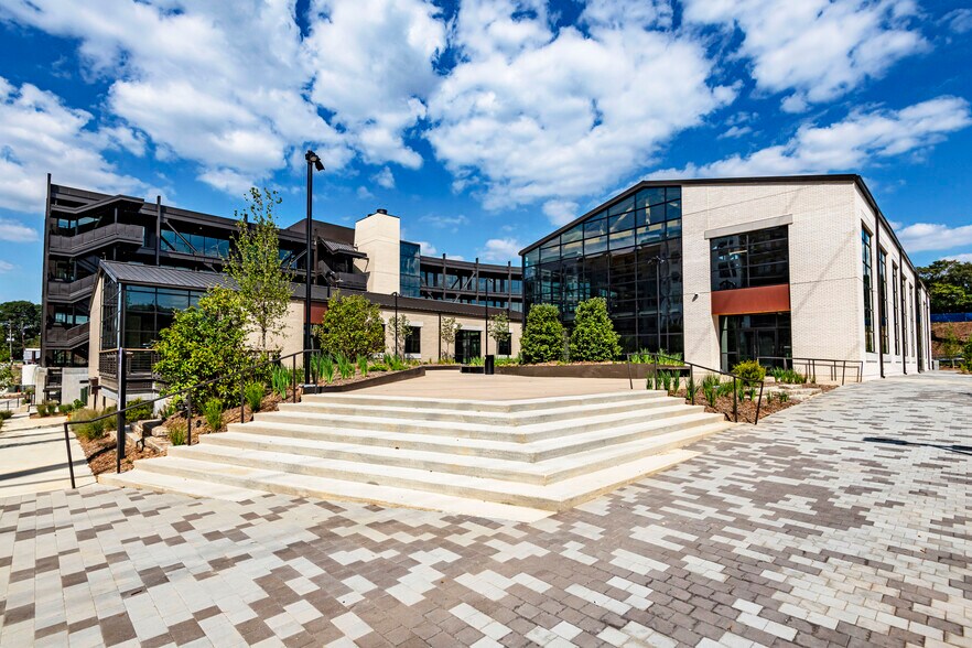 More Photos Of 745 Echo St NW, Atlanta Office For Lease