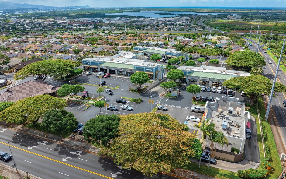 Primary Photo Of 94-97 Kupuohi St, Waipahu General Retail For Sale