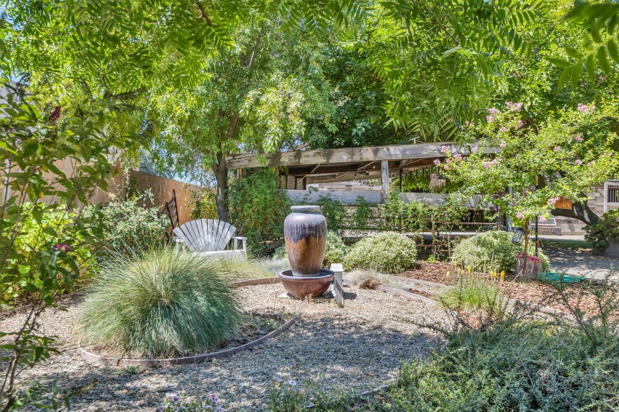 More Photos Of 9455 E Stockton Blvd, Elk Grove Specialty For Sale