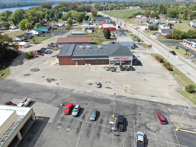 More Photos Of 7550 Oh-7, Proctorville Convenience Store For Sale