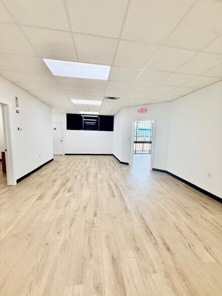 More Photos Of 12971 Westheimer Rd, Houston Freestanding For Lease