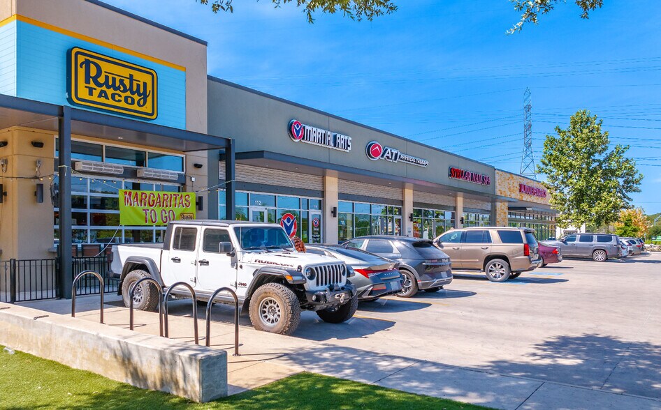 More Photos Of 17026 Bulverde Rd, San Antonio General Retail For Sale