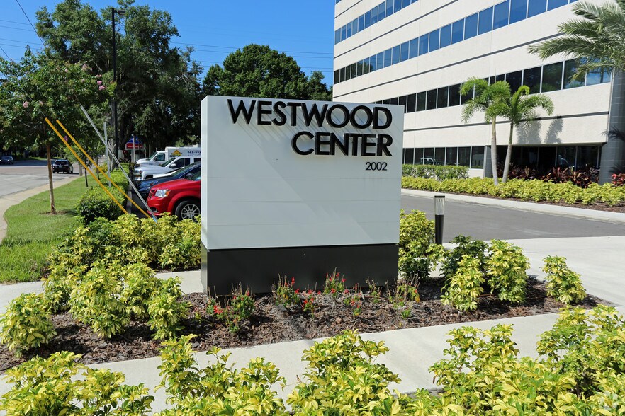 More Photos Of 2002 N Lois Ave, Tampa Office Residential For Lease
