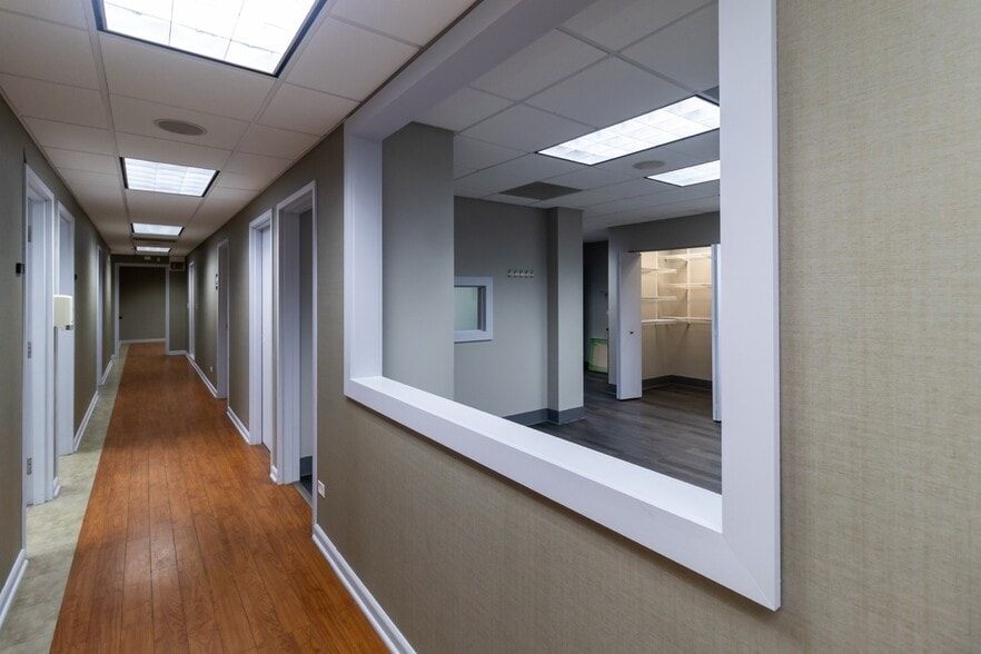More Photos Of 2400 N Ashland Ave, Chicago Medical For Lease
