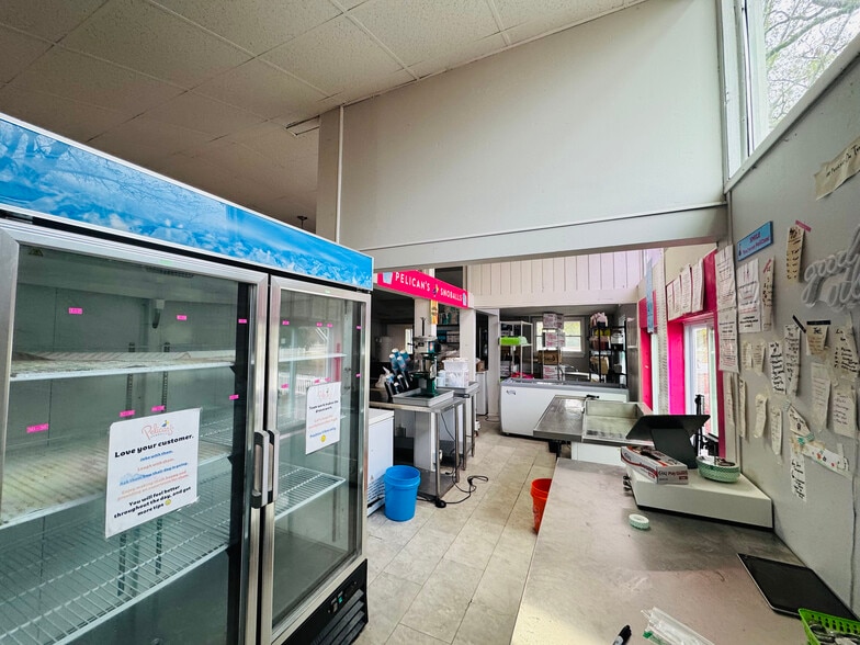 More Photos Of 685 N Jeff Davis Dr, Fayetteville Freestanding For Sale