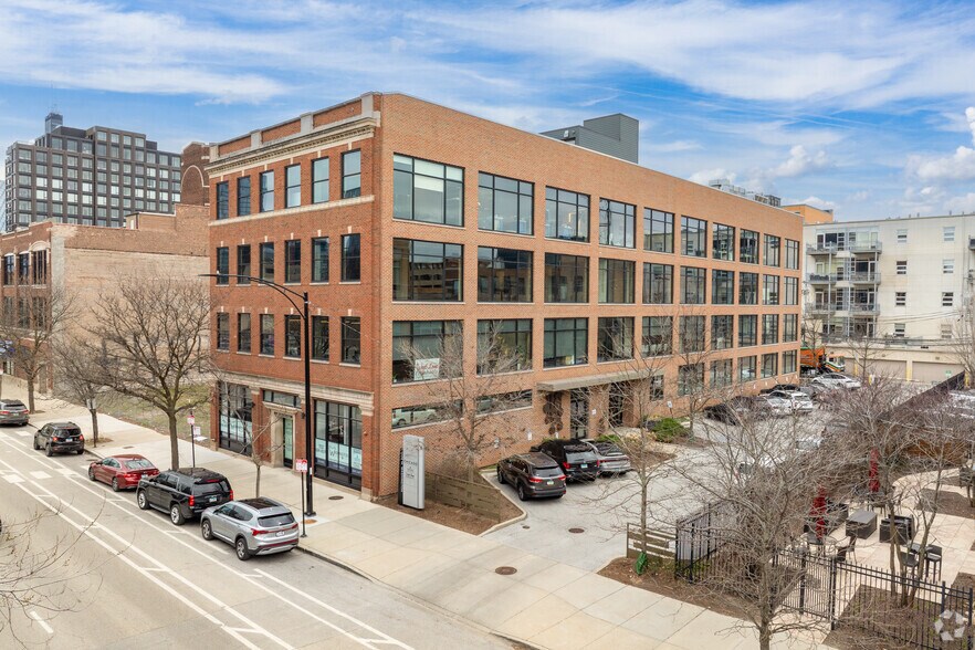 Primary Photo Of 1229 W Washington Blvd, Chicago Office For Lease