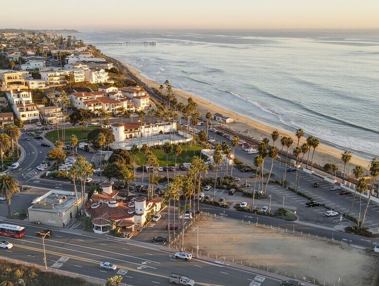 More Photos Of 1814 N El Camino Real, San Clemente Restaurant For Sale