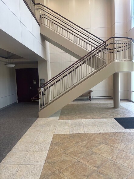 More Photos Of 4851-4899 Bill Gardner Pky, Locust Grove Medical For Lease