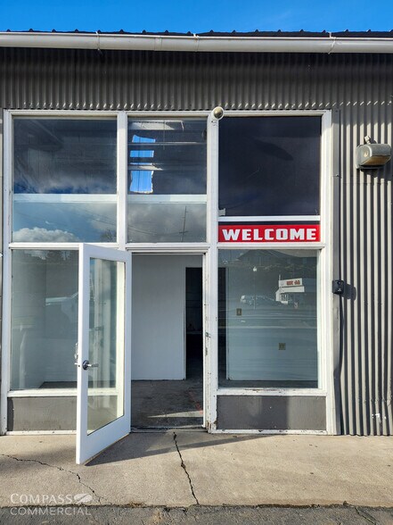 More Photos Of 915 SW Hwy 97, Madras Warehouse For Lease