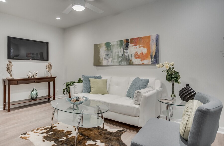 More Photos Of 4927 San Jacinto St, Dallas Apartments For Sale