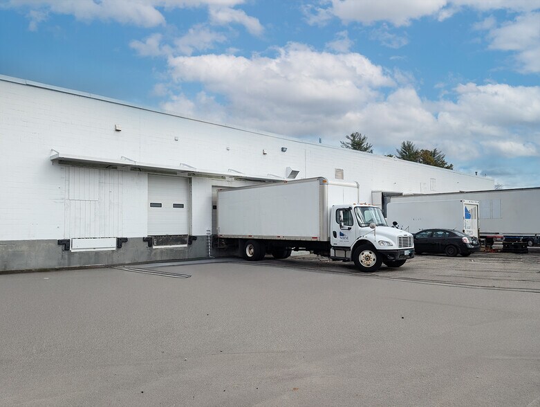 More Photos Of 8 State St, Nashua Warehouse For Lease
